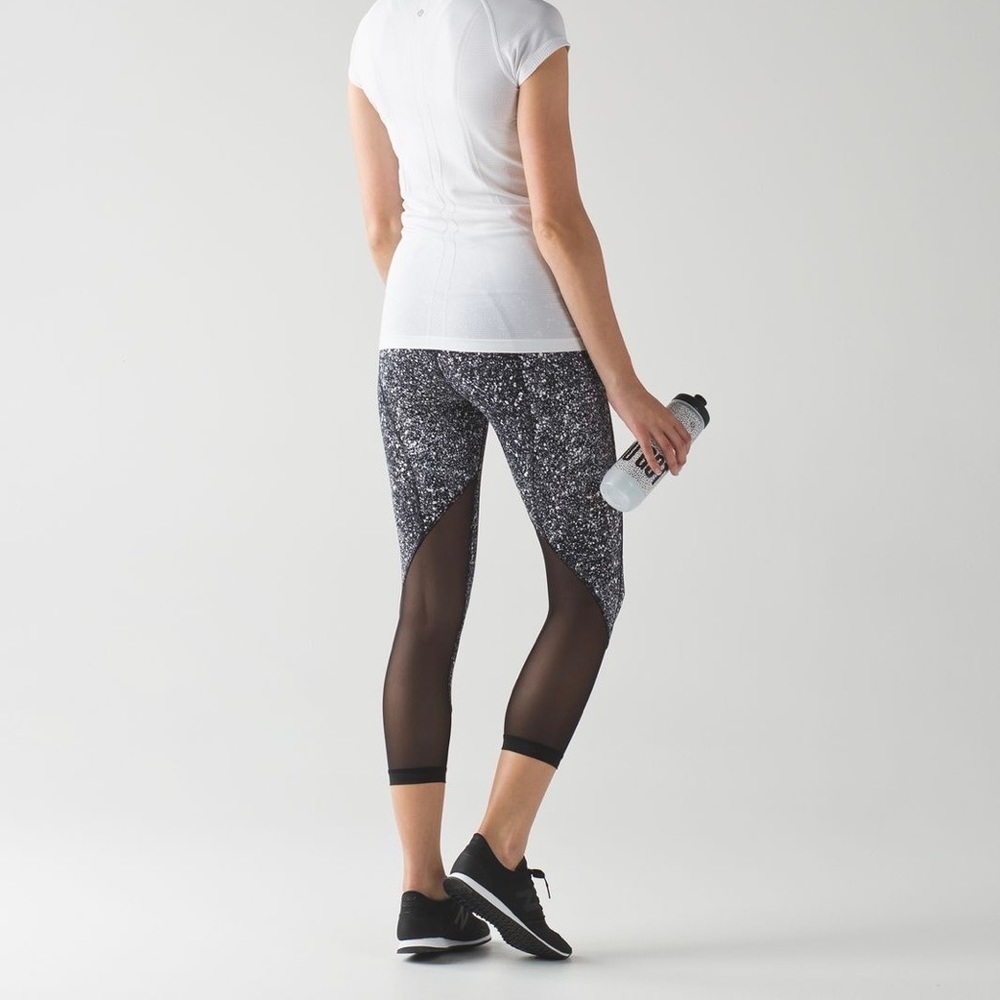 Lululemon Pace Rival‎ Crop (Marathon), Splatter Black / White
